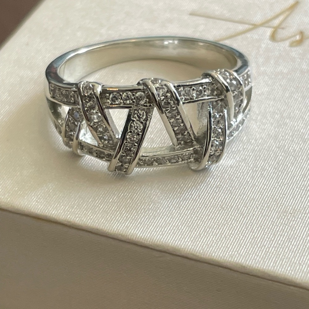 Ashlynn Avenue Aurora White Gold plated ring.  Size 7. Brand new!